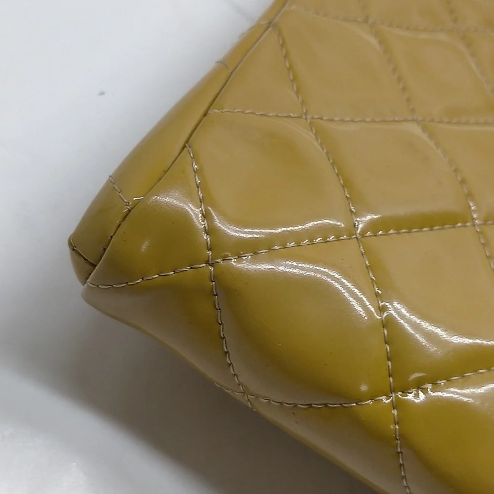 Chanel Shoulder Bag Matelasse Beige Patent leather